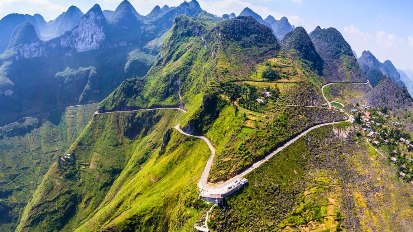 In terms of activities, Vietnam offers a wide variety of outdoor activities 